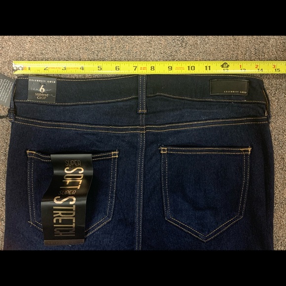 Celebrity Gold Jeans Super Soft Mid-Rise Crop - Juniors 6 - NWT - Picture 7 of 14